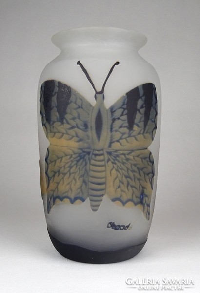 1B195 Jelzett rétegelt pillangós fújt üveg váza 18 cm