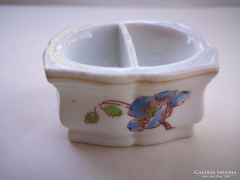 Antik,biedermeier virágos porcelán asztali só-bors tartó
