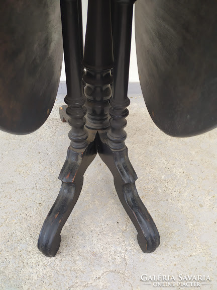 Antik neobarokk fekete konzol asztal szétnyitható lábak lehajtható asztallap