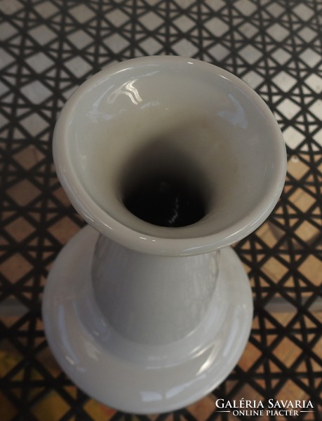 Régi vastagfalu fehér váza