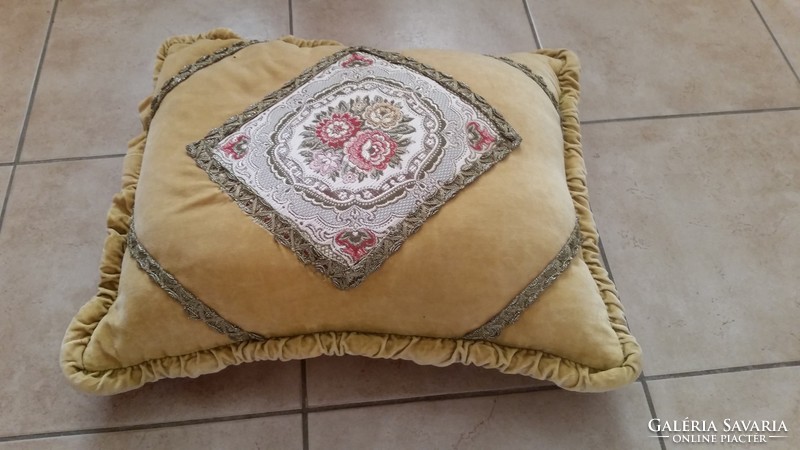 Tapestry pattern pillow for sale!