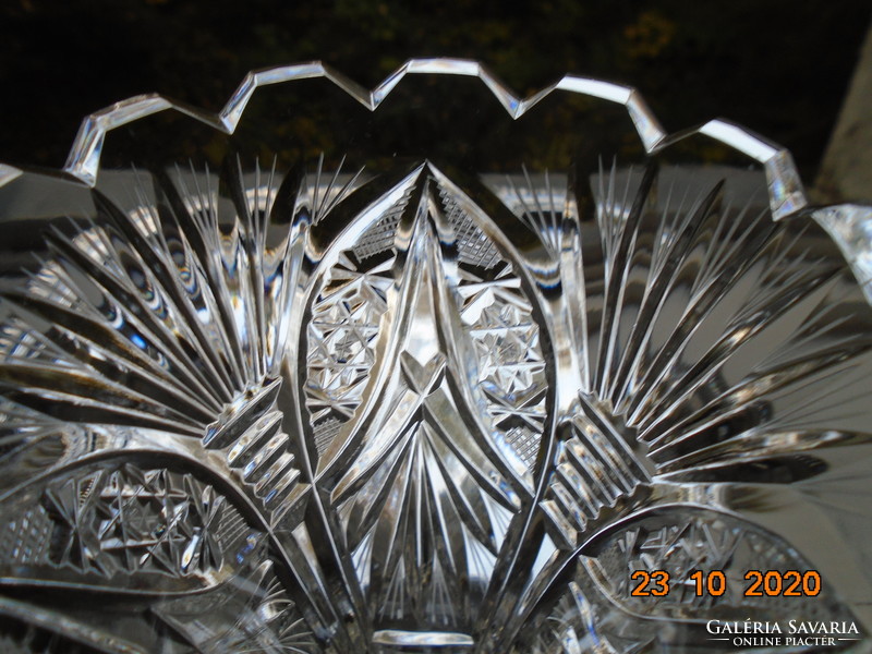 Polished faceted glass crystal vase with multiple plant patterns and grid pattern, zigzag rim