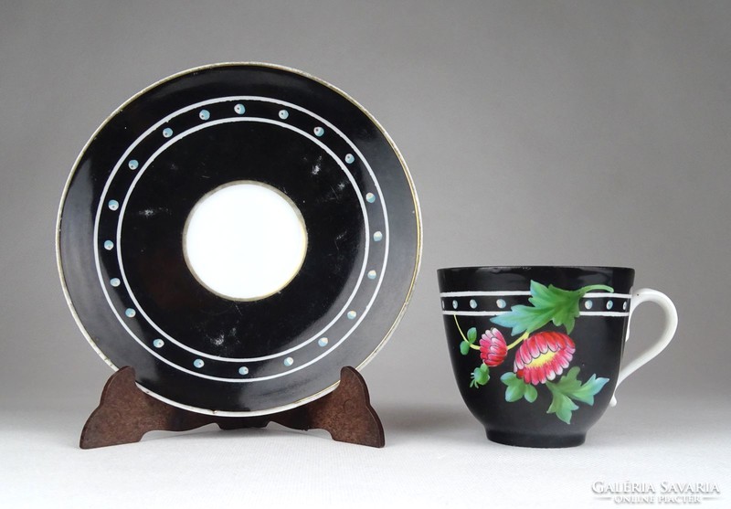 1C318 Antik három személyes fekete színű virágdíszes porcelán teáskészlet