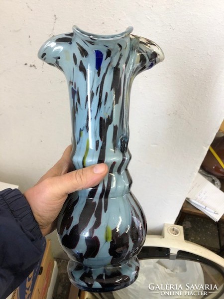 Muránói üveg váza, 30 cm magasságú, hibátlan állapotban.