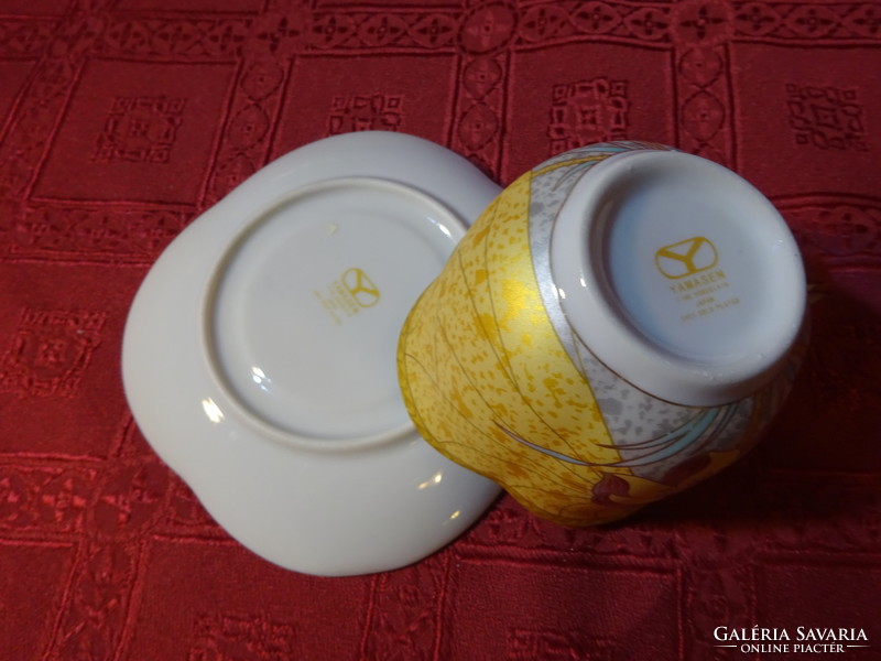 Japán porcelán teáscsésze + alátét, négyszögletes. Vanneki!