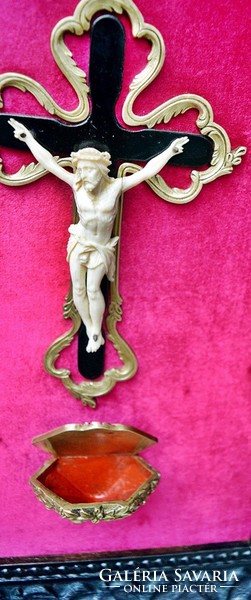 52. Antique ivory Jesus Christ (11 cm), corpus crucifix, cross in 52 cm frame! 2.8 Kg!