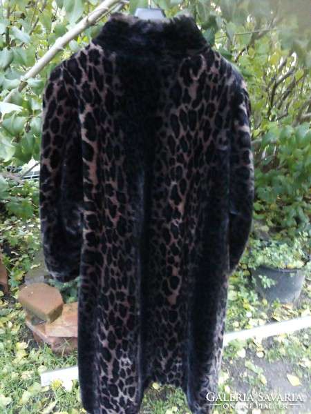 Szebbnél szebbek molett nálam olasz Bergamo luxus bunda 44 46 105  mell sötét tónusú leopárd