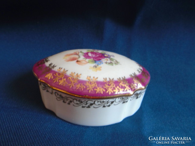 Szép régi német porcelán bonbonier jelzett