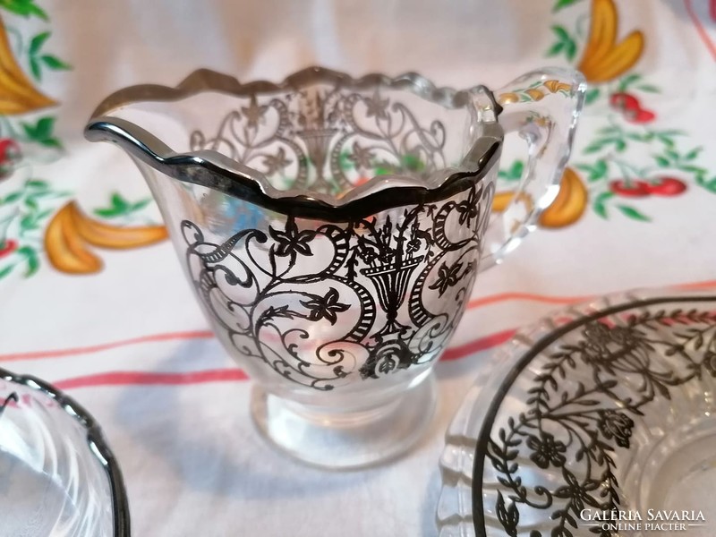 Showy glass set with 3 black floral patterns, vignette, with bowl, serving, spout, abrasions