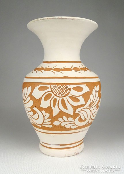 1C606 Jelzett fehér korondi kerámia váza 17.5 cm