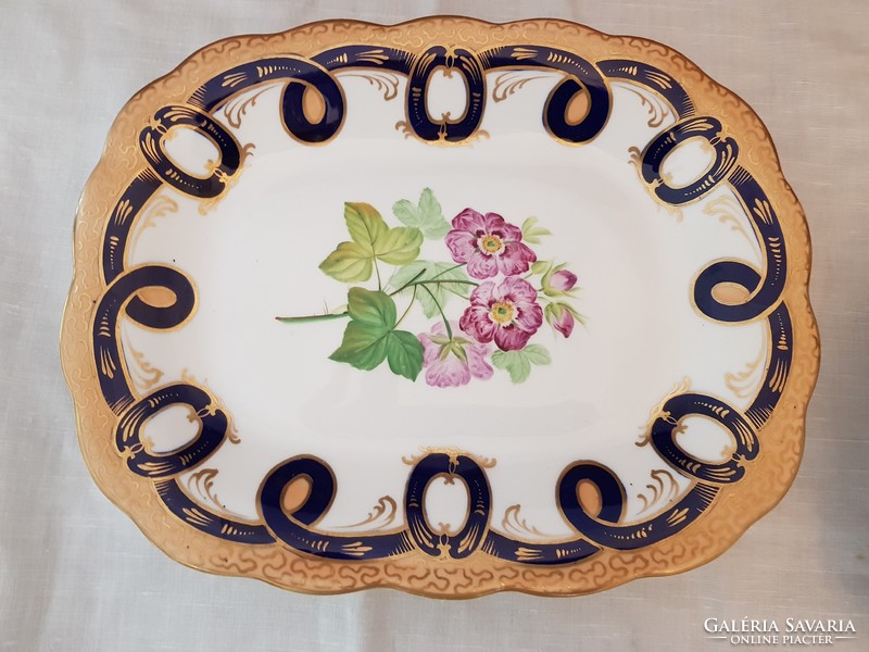 Porcelàn talpas sütemènyes kìnàlò 