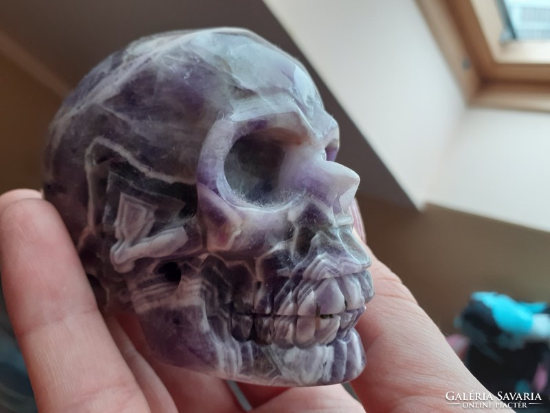 Year-end sale! Special original chevron amethyst carved skull! Brazilian