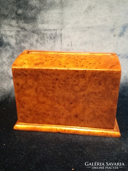Antique yew root cigarette dispenser box from 1918