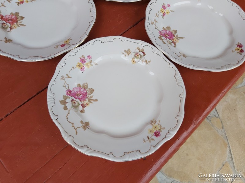 Zsolnay rare floral baroque feathered beautiful flat plate, flat plates, collectible beauties