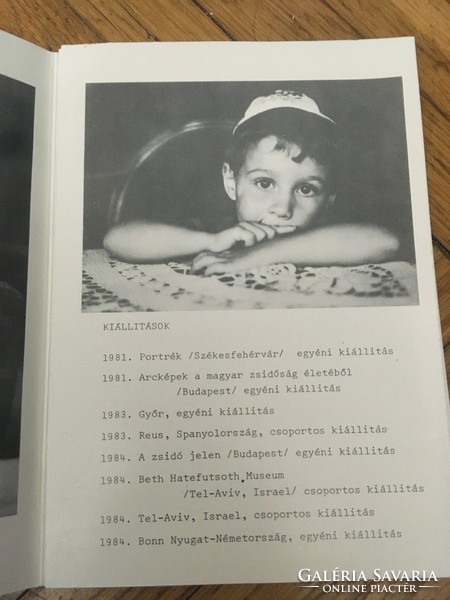 Gyermekfotók - Villányi András dedikált kiállítás meghívója 1985-ből