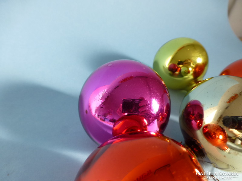 Retro,vintage,üveg gömb alakú karácsonyfadíszek egyben 6db