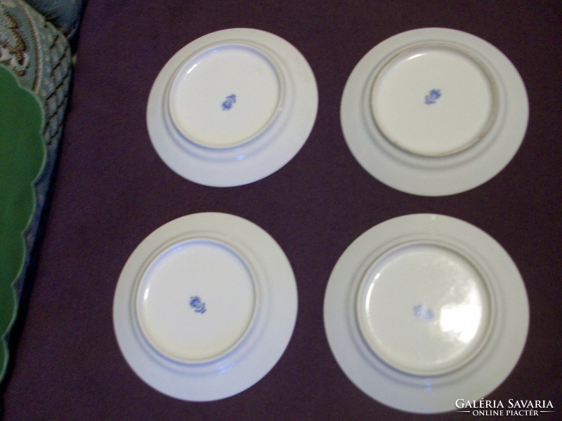 Plains porcelain cake plates