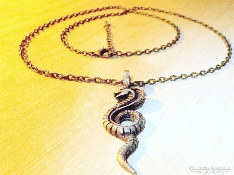 Rolling snake - cobra necklace