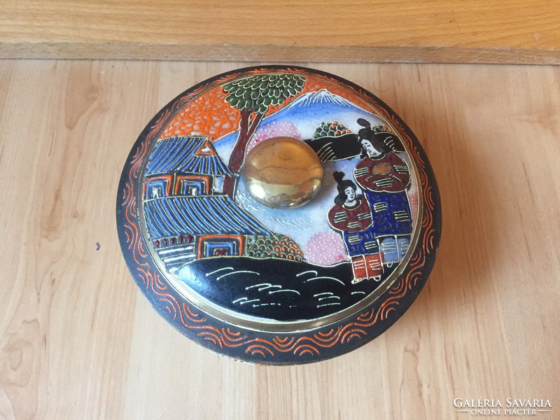 Japanese Chinese covered bonbonier sugar bowl porcelain