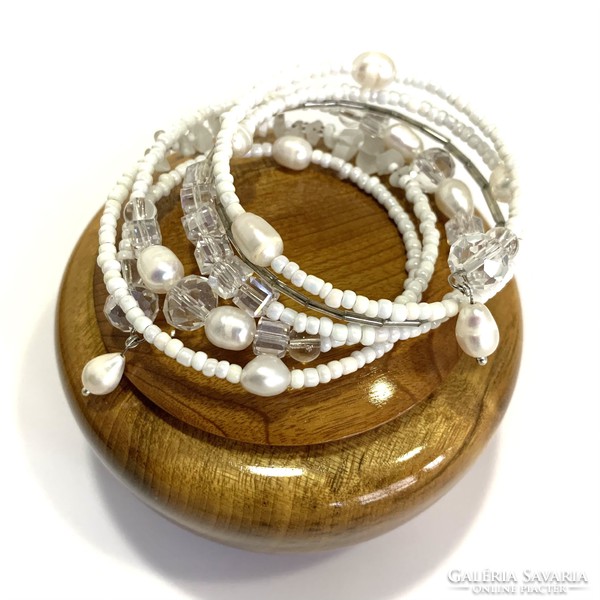 True pearl crystal spiral bracelet on memory wire size: l bracelet bracelet