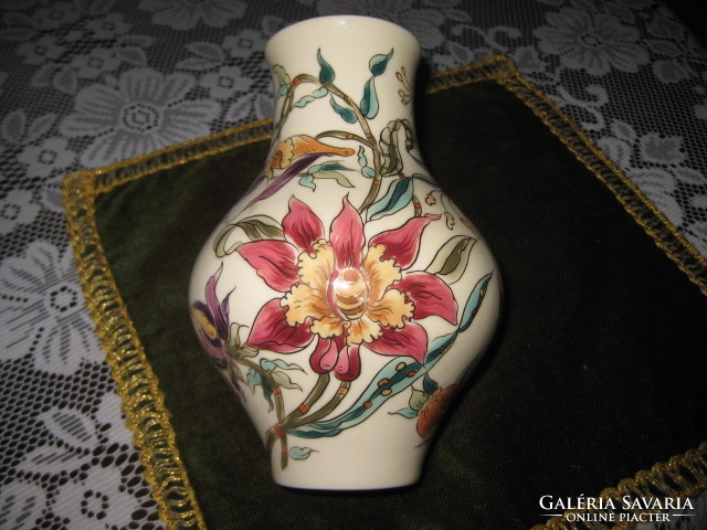 Zsolnay orchid vase, flawless, beautiful, hand painted, signed, 18 cm