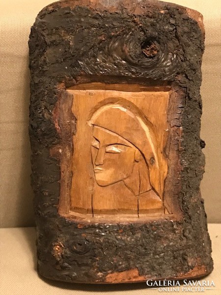 Fa szobor női arccal, 24 x 16 cm