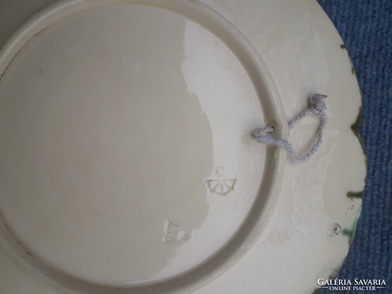 Körmöcbányai majolika tányér 26cm. Falraakasztható