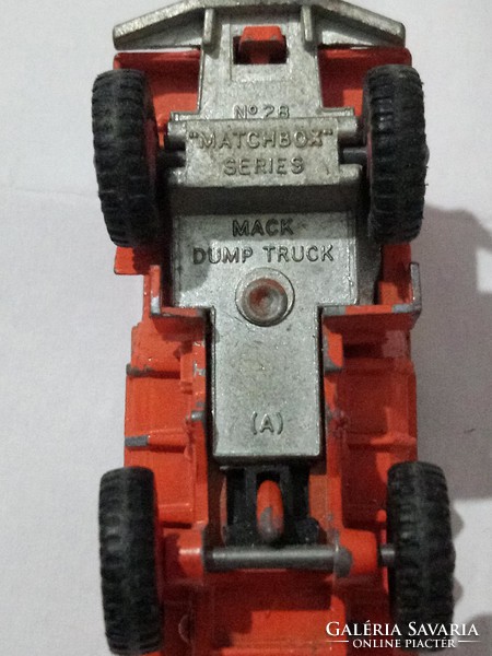 Matchbox. Mack Dump Truck. 