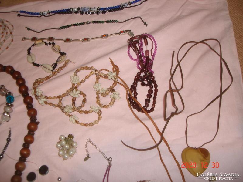 Approx.45 Pieces of jewelry