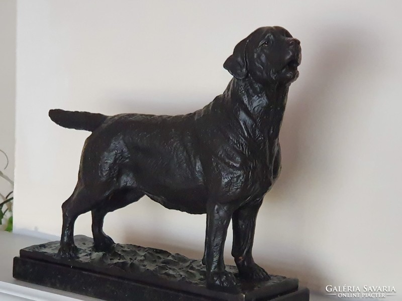 Labrador retriever dog bronze statue