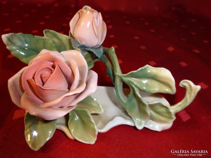 Német porcelán asztalközép, két rózsabimbó. Hossza 12,5 cm. Vanneki!