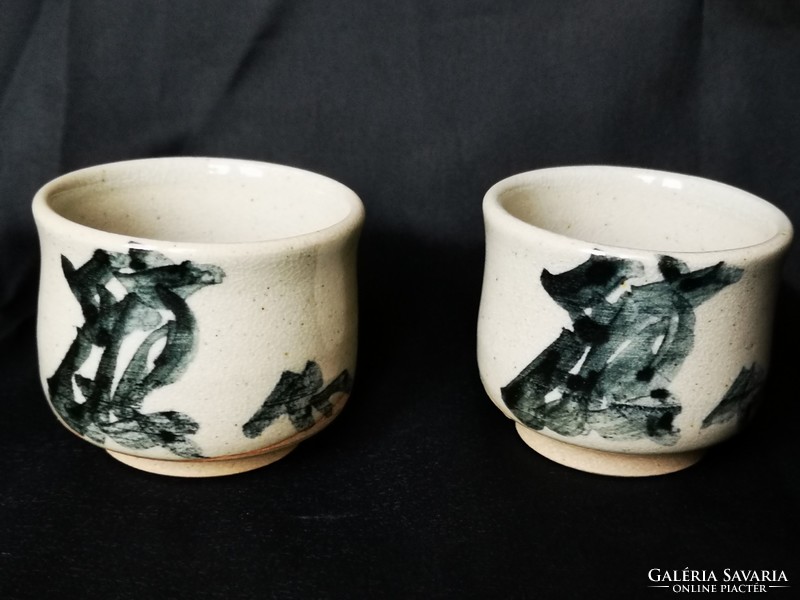 Hagyományos, japán kerámia teáscsésze párban