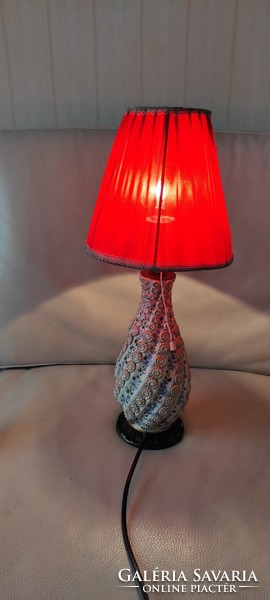 Gyönyörű különleges festésű domború díszítésű asztali lámpa, Zsolnay, Fischer jellegű darab.