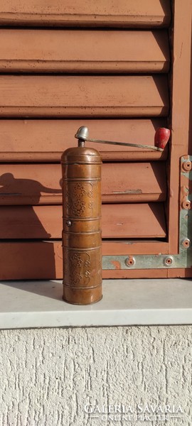 Copper, bronze, cylindrical grinder, also pepper grinder, harm deco retro style.