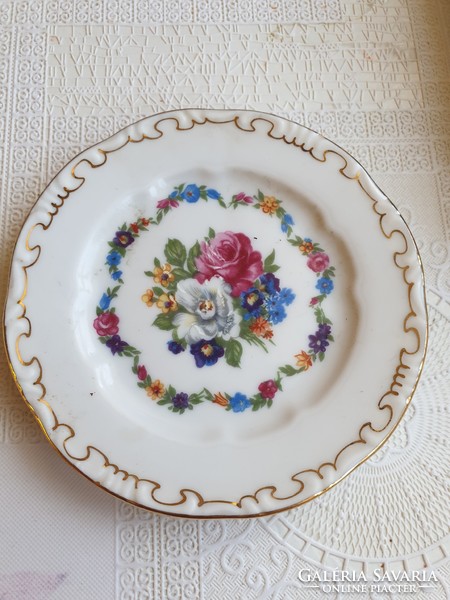 Gyönyörű Zsolnay porcelán dísz, kézzel festett dísz tányér eladó !