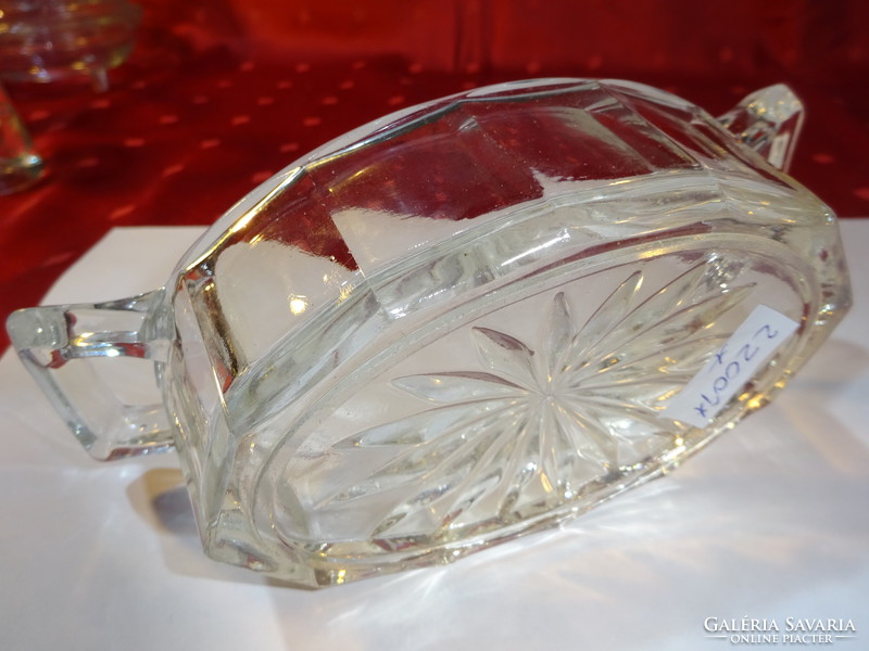 Glass centerpiece with ears. Serving tray size 16 x 7.5 x 4.5 cm. He has!