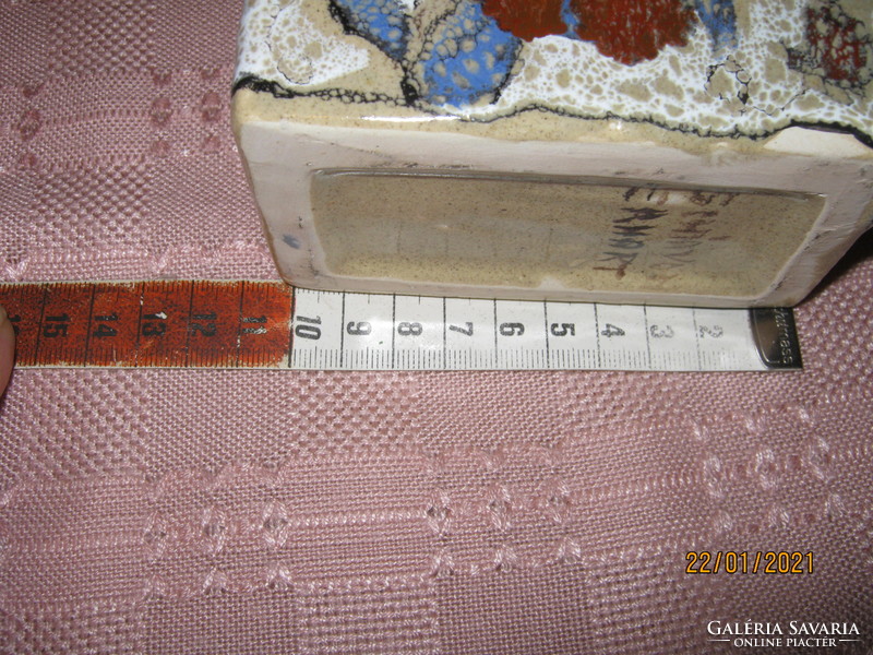 Kerámia ikebana kézműves