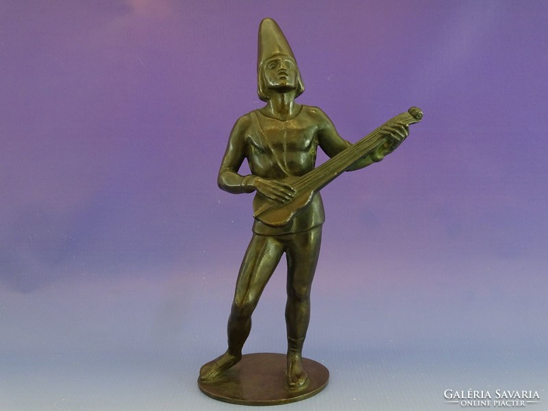 0I450 Régi bronz szobor udvari zenész 26 cm