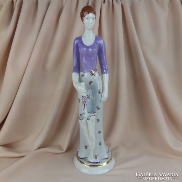 ​Hollóházi lila ruhás hölgy, hibátlan  M.: 41 cm
