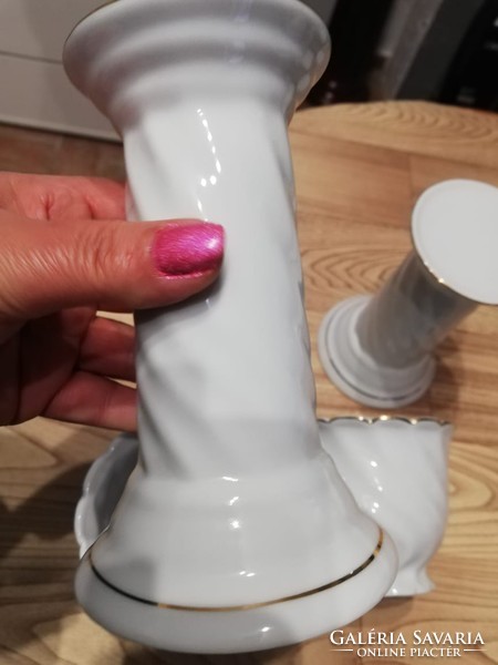 Porcelain pedestal-flower holder-pot