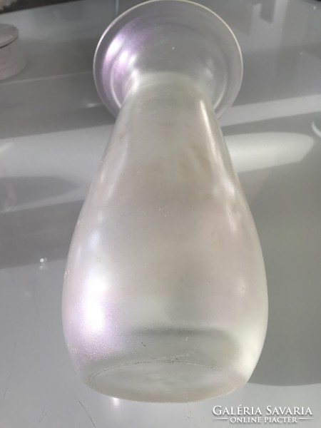 Irizáló antik üvegváza, 25,5 cm magas