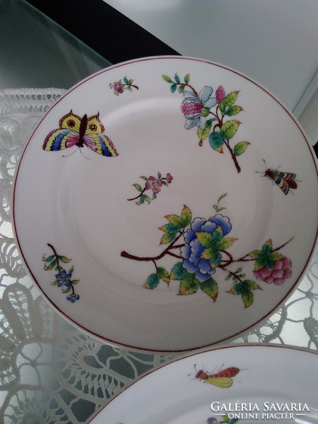 Antique Herend porcelain from the 1870s-1900s with a Victorian design, from a collection!
