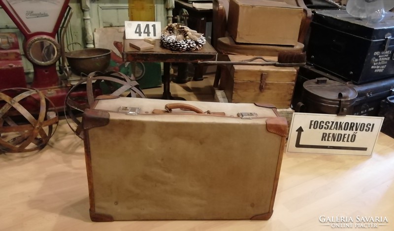 Bőrönd, régi textil koffer, loft dekoráció