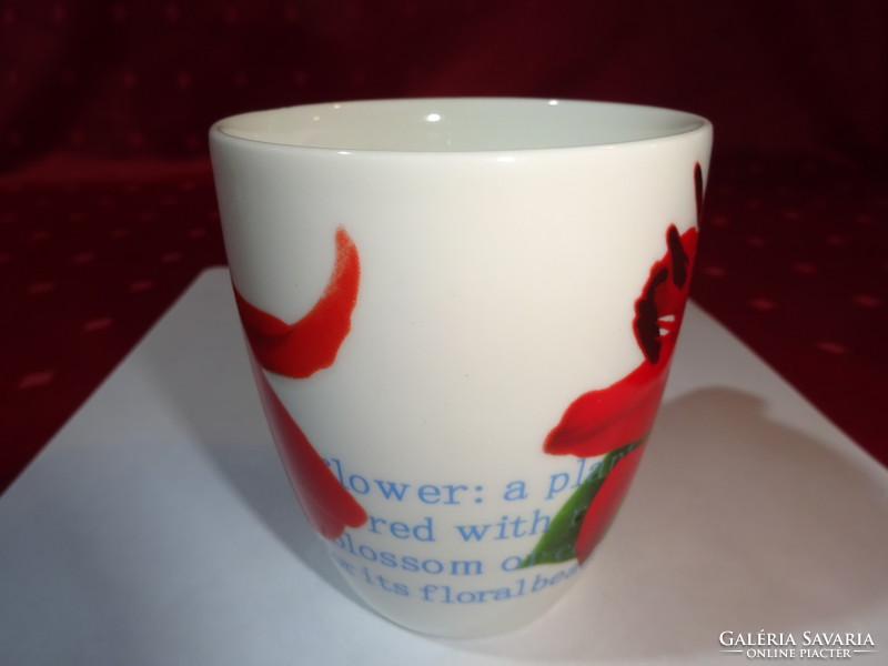 Német porcelán pohár, virággal és lepkével díszítve, magassága 8,5 cm. Vanneki!