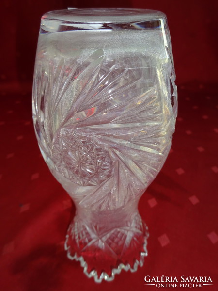 Gyönyörű mintájú kristály váza, magassága 17 cm. Vanneki!
