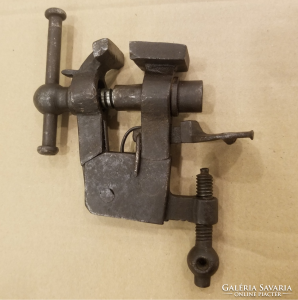 Small watch or jeweler's vise