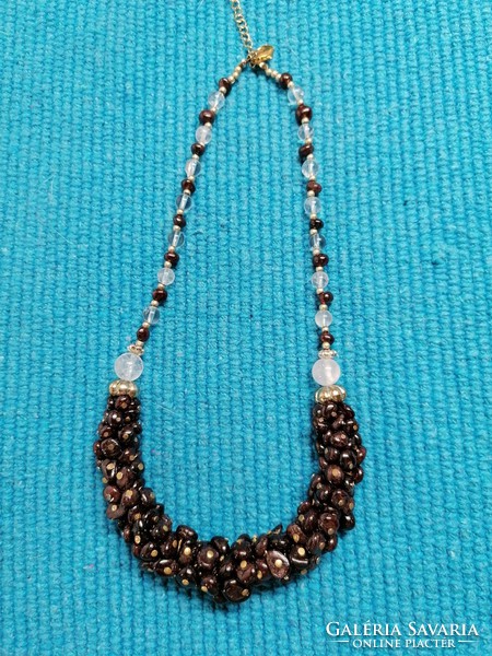 Garnet necklaces (558)
