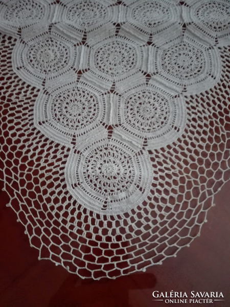 Special crocheted tablecloth, 64 x 47 cm