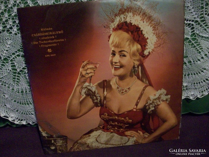 Németh Marika operett énekesnő bakelit lemez Csárdáskirálynő c. oprettből
