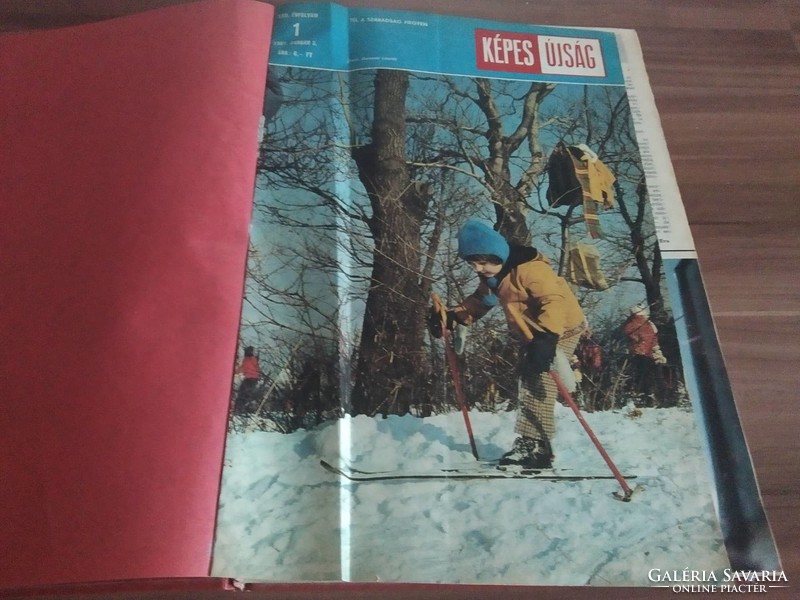 Két kötetben egybekötve 33 db Képes Újság, 1981-es kiadás, egyben!!!